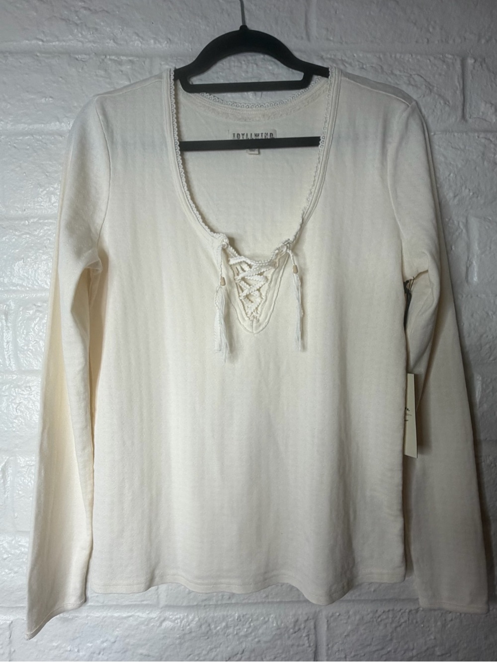 Idyllwind Off White V-Neck Blouse Tie Front Miranda Lambert NEW